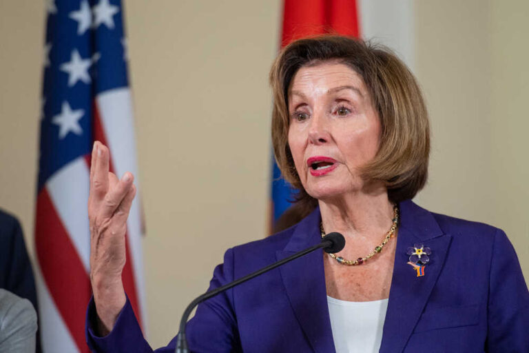 Pelosi’s 2026 Plans Challenges in a Changing Political