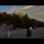 Two tourists injured in knife attack at Acropolis, police arrest suspect